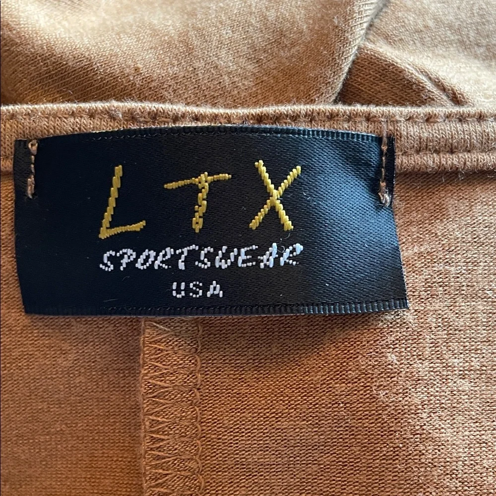 LTX SPORTSWEAR Sleeveless Shift Dress in Warm Camel Size XL